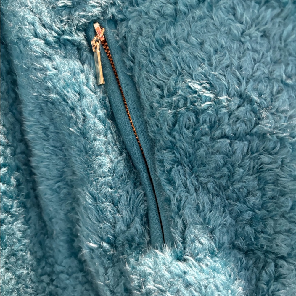 Lilly Pulitzer Turquoise Sherpa Quarter-Zip Pullover - Picture 4 of 5
